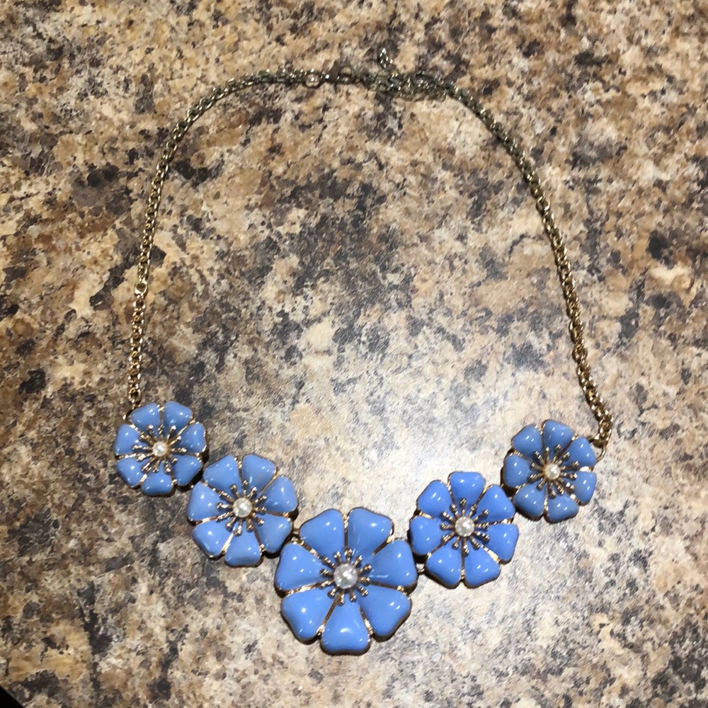 Statement necklace